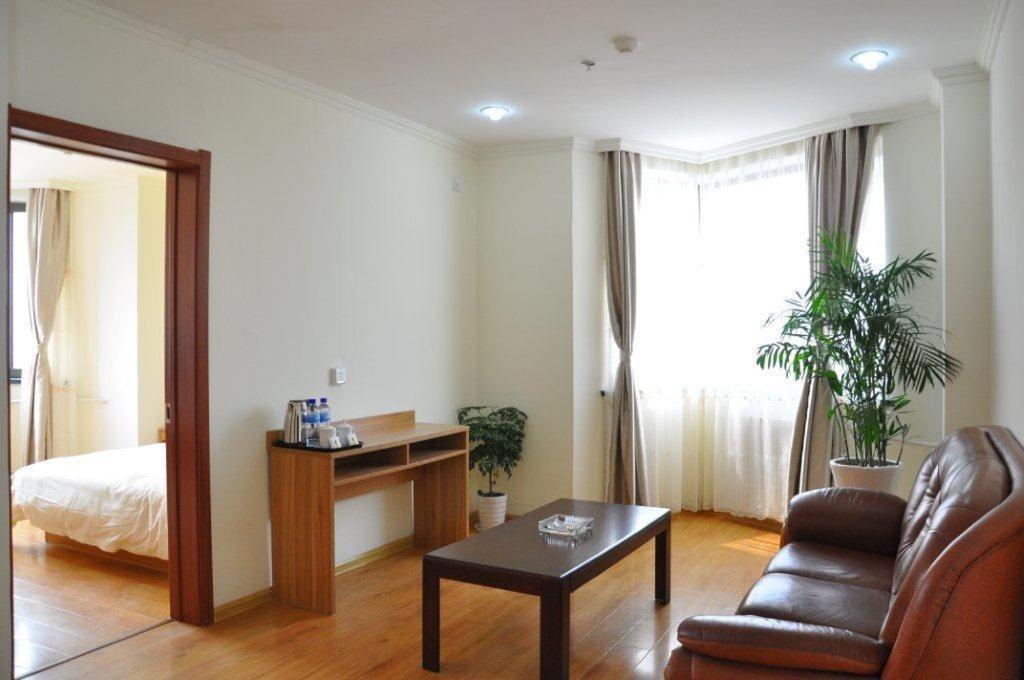 Super 8 Hotel Qingdao Railway Station Gui Zhou Road Pokój zdjęcie