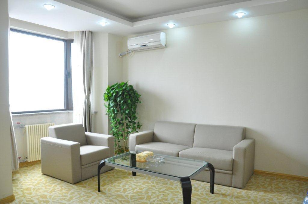 Super 8 Hotel Qingdao Railway Station Gui Zhou Road Zewnętrze zdjęcie
