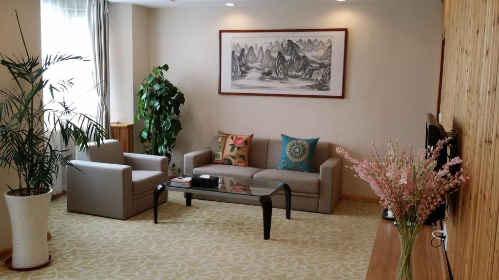Super 8 Hotel Qingdao Railway Station Gui Zhou Road Zewnętrze zdjęcie